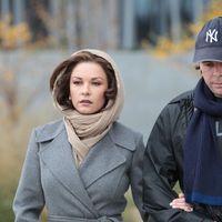 Mark Wahlberg and Catherine Zeta Jones on the film set of 'Broken City' | Picture 126415